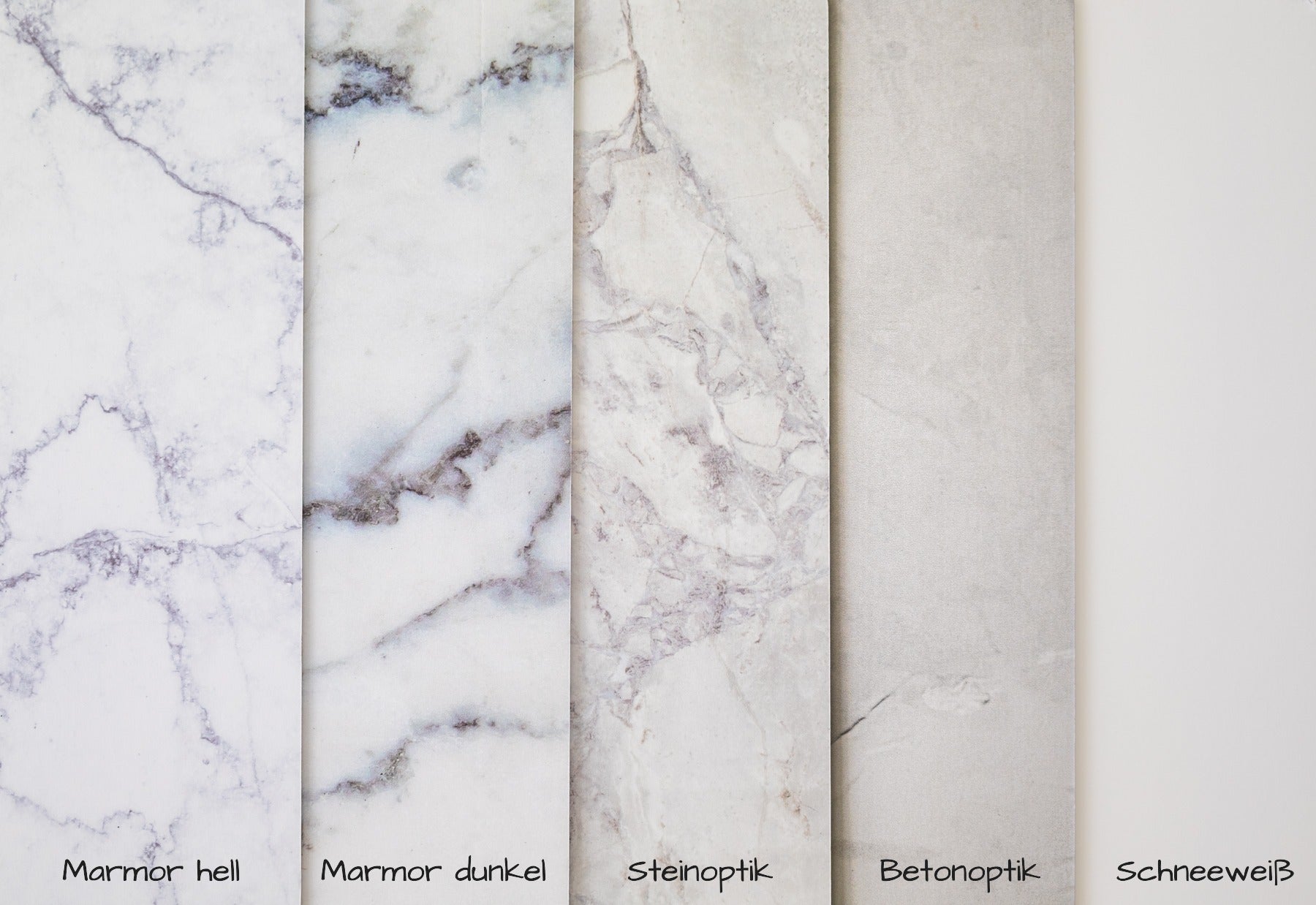 Piano di lavoro effetto marmo scuro | Accessorio per cucine Home Staging