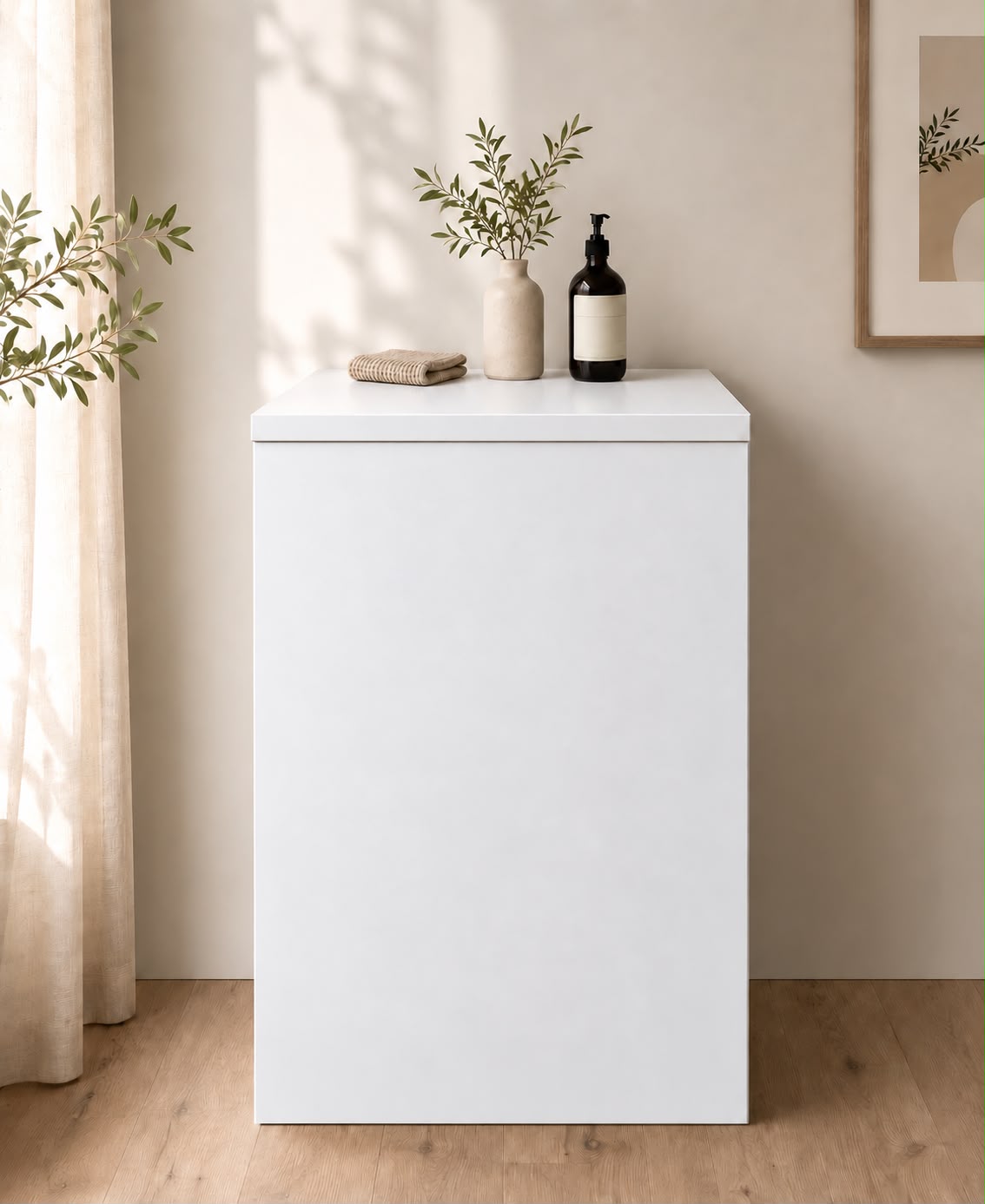 Modulo cucina ESSENTIAL in cartone, largo 60 cm, con frontale bianco liscio e pannello superiore bianco