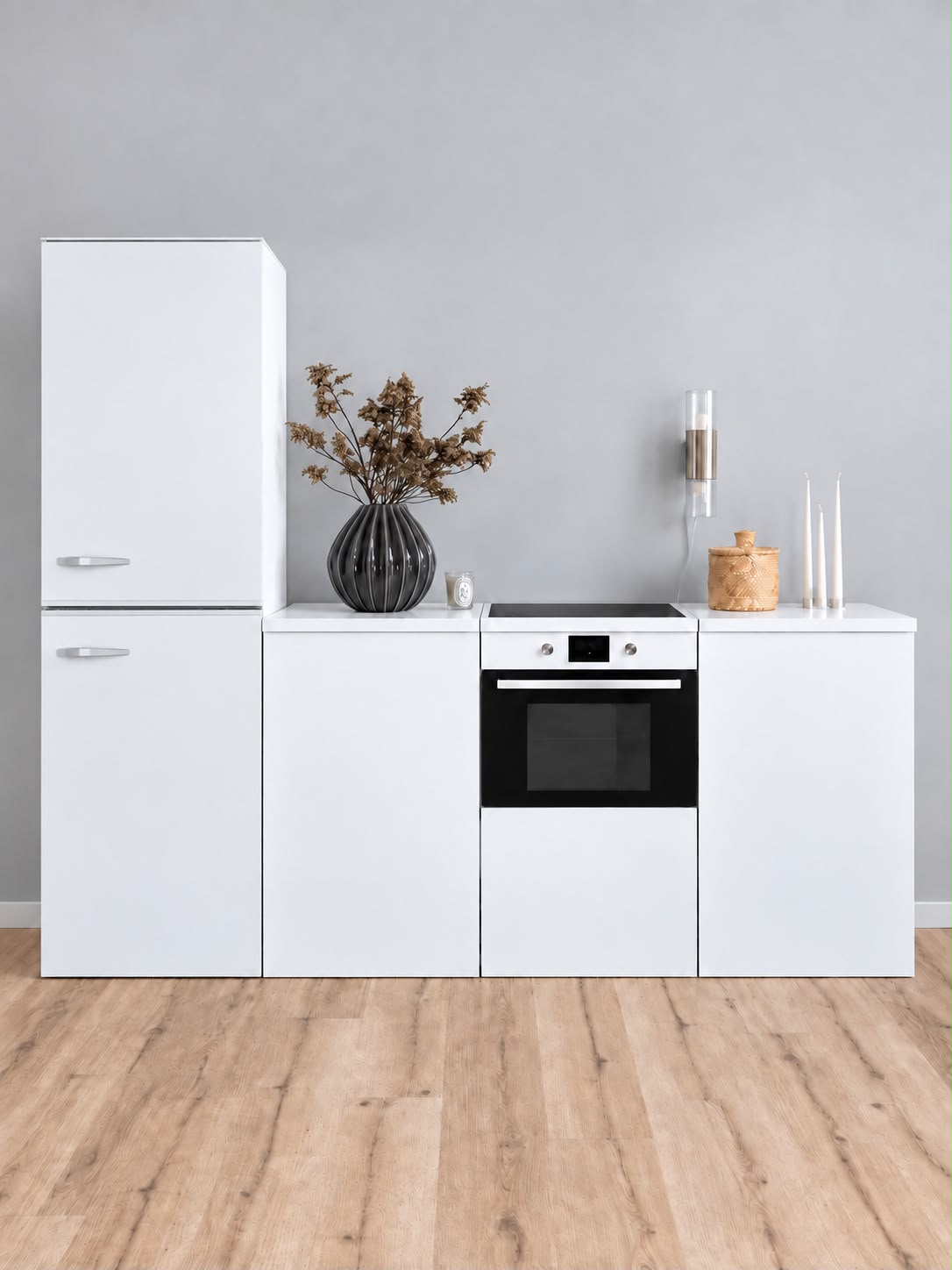 Cucina ESSENTIAL bianca in cartone 240 cm con frigorifero finto
